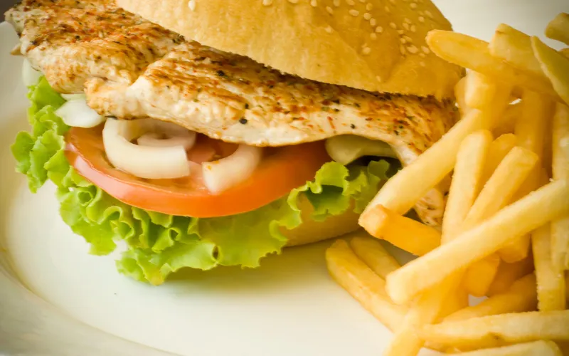 Truthahnschnitzel im Brot